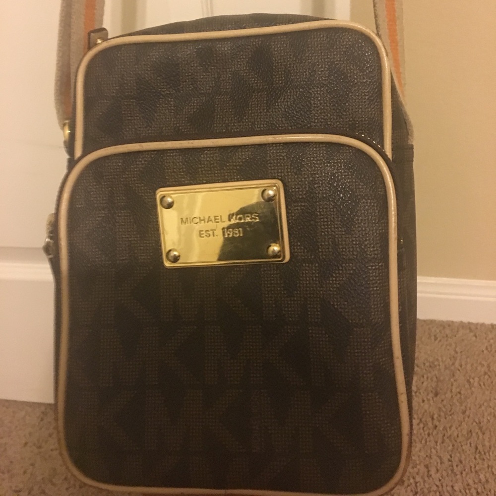 Michael Kors crossbody bag